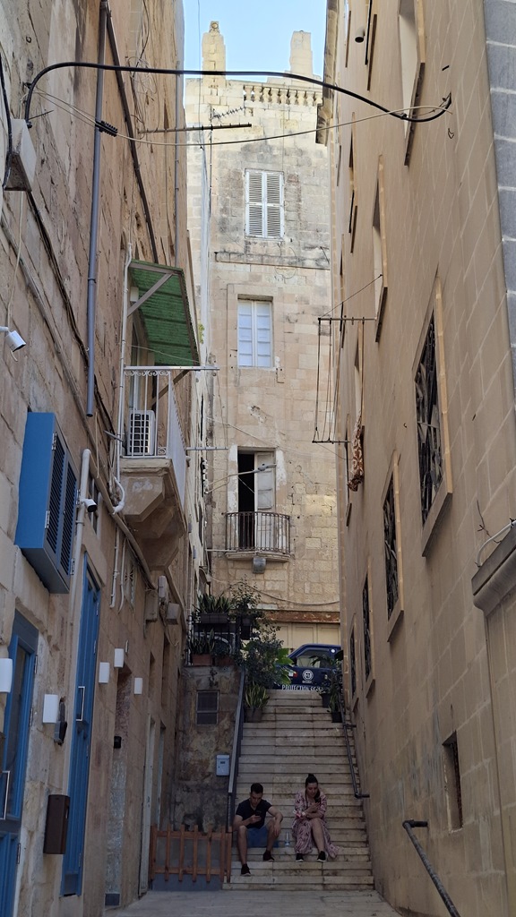 20250919 164311 (Copy)